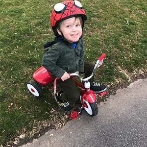 Meet your Posher, Eva